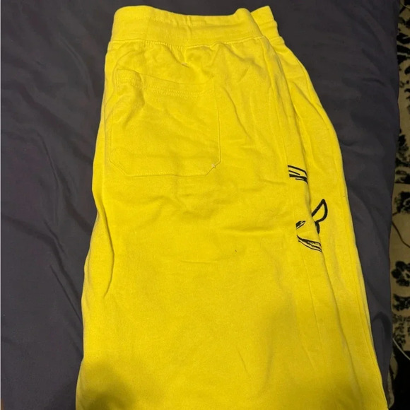 Yellow Noir Mison shorts, perfect for festival vibes! - Picture 4 of 7